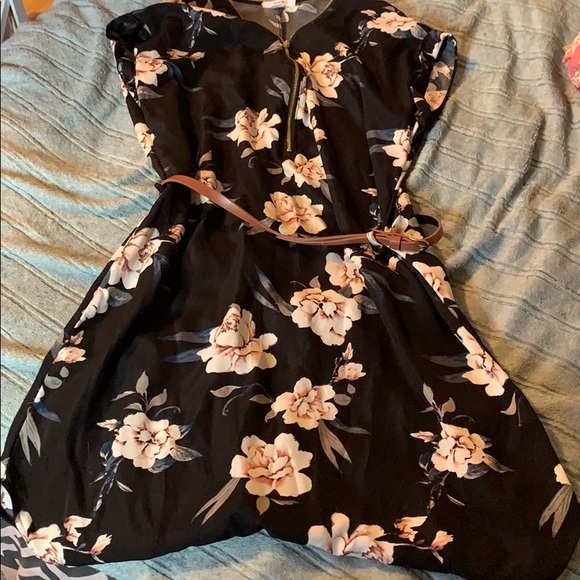 Dress - Picture 2 of 3